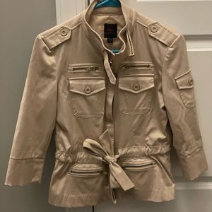 2B Bebe cream short jacket 🧥